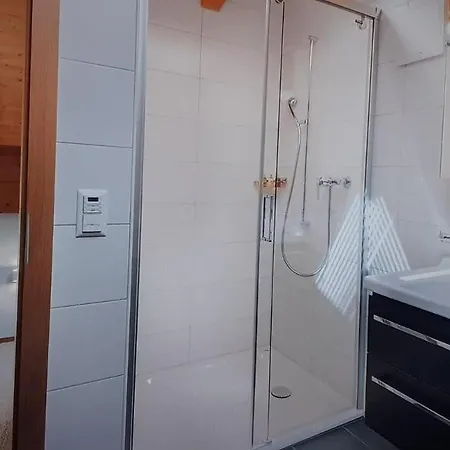 In For Up To 8 Guests * Grindelwald